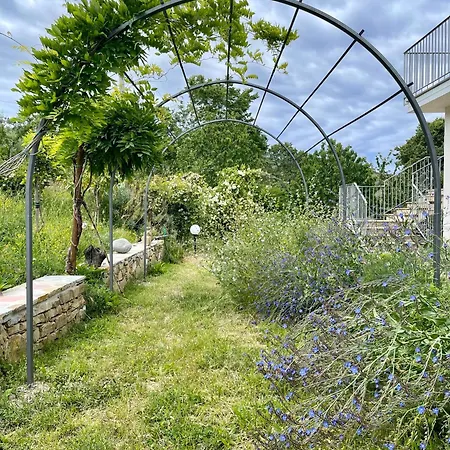 Casale Dionisia, Santa Maria Di Apartment *